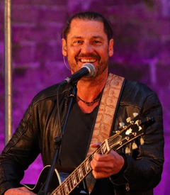 荷兰交友网男士图片